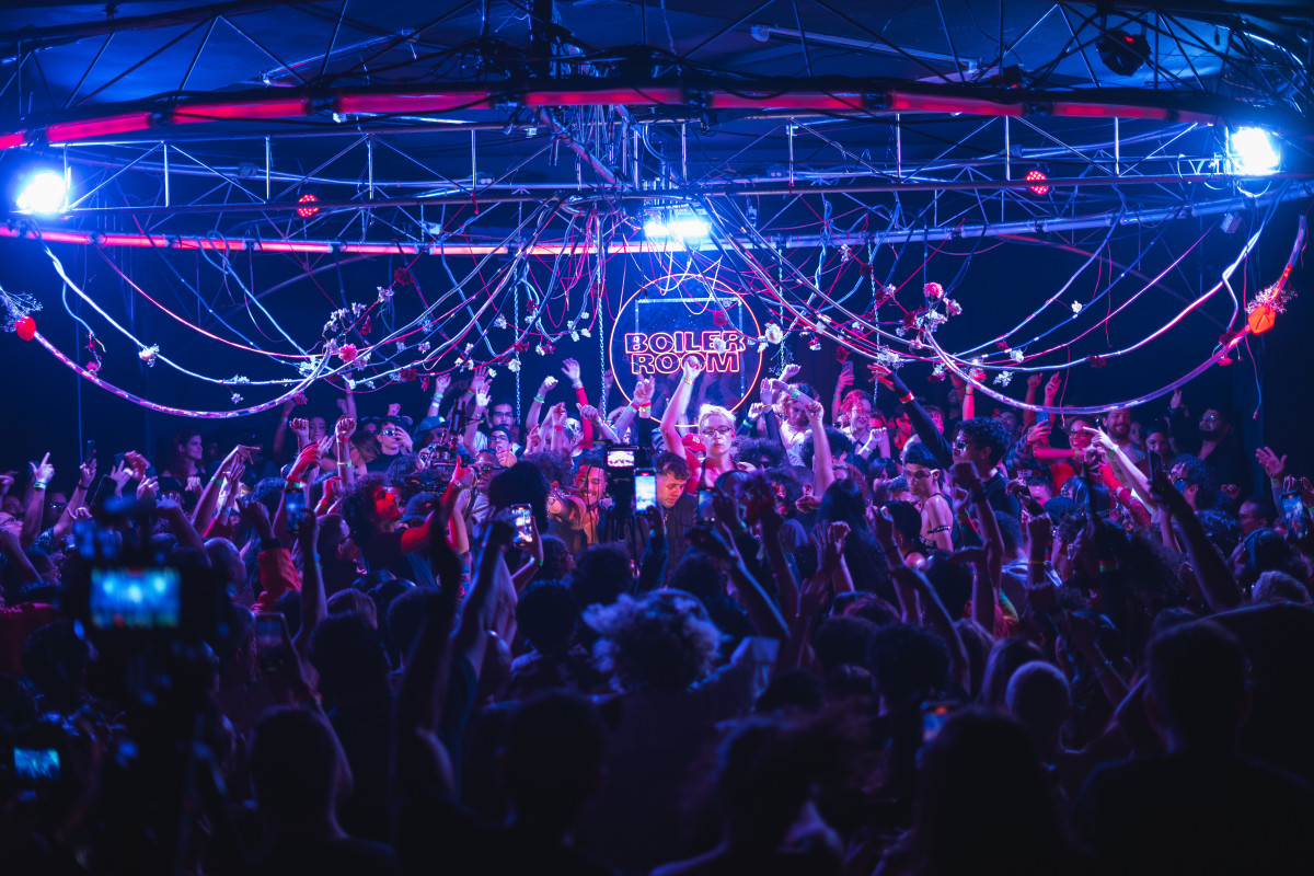 Boiler Room racheté par Superstruct Entertainment alors que DICE recentre sa stratégie