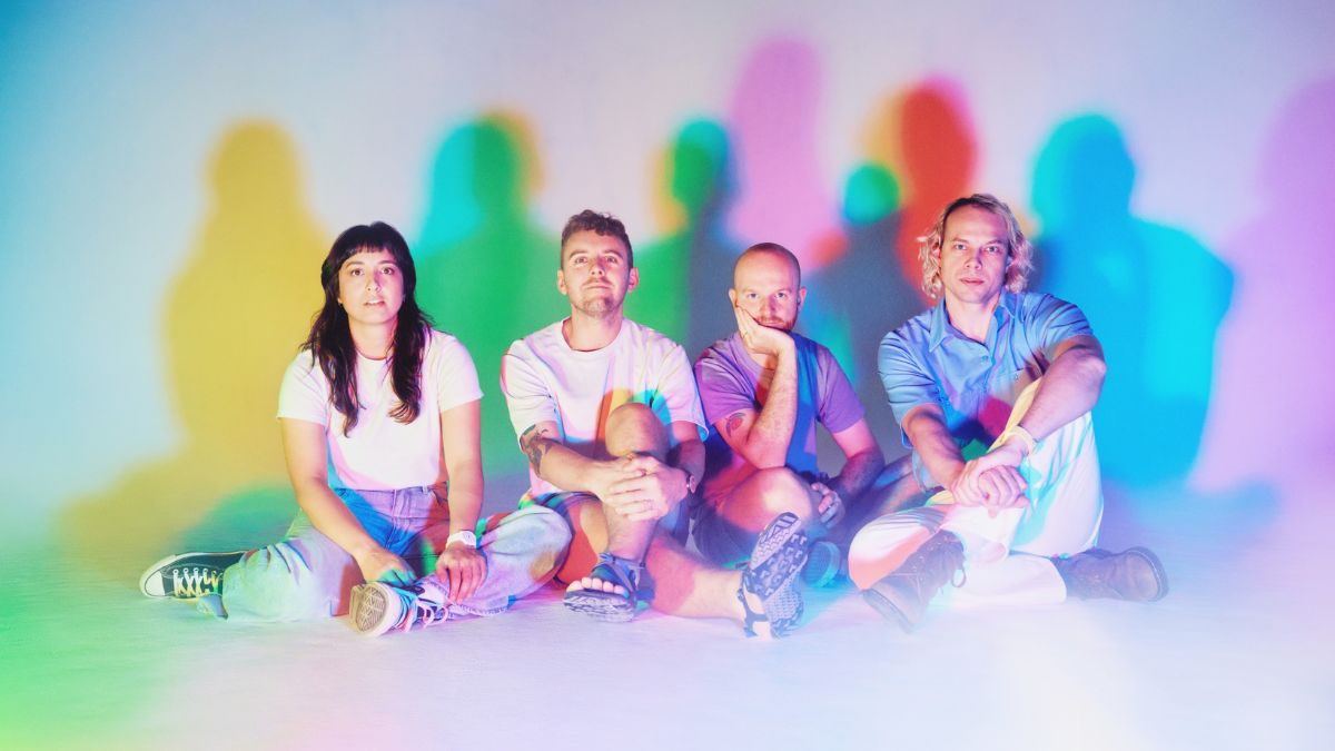 Les Beths annoncent les dates de la tournée en 2025, partagent une nouvelle chanson "Metal"