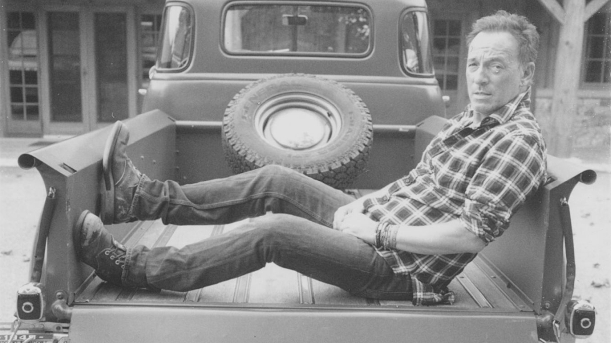 Bruce Springsteen va honky tonk sur la chanson perdue "Repo Man"