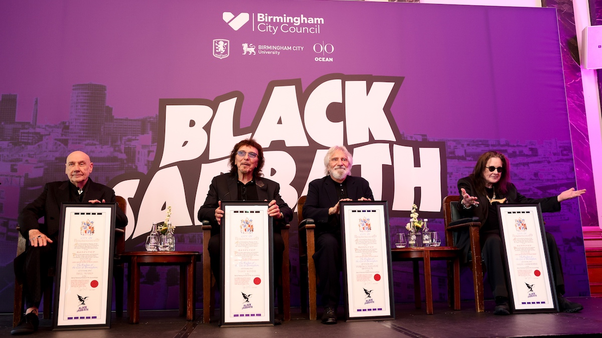 Le sabbat noir reçoit la plus haute distinction de Birmingham en matière de médaille de Birmingham