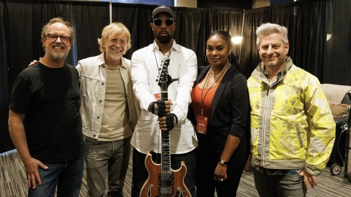 RZA célèbre le 56e anniversaire au Phish Show, obtient un cri de groupe