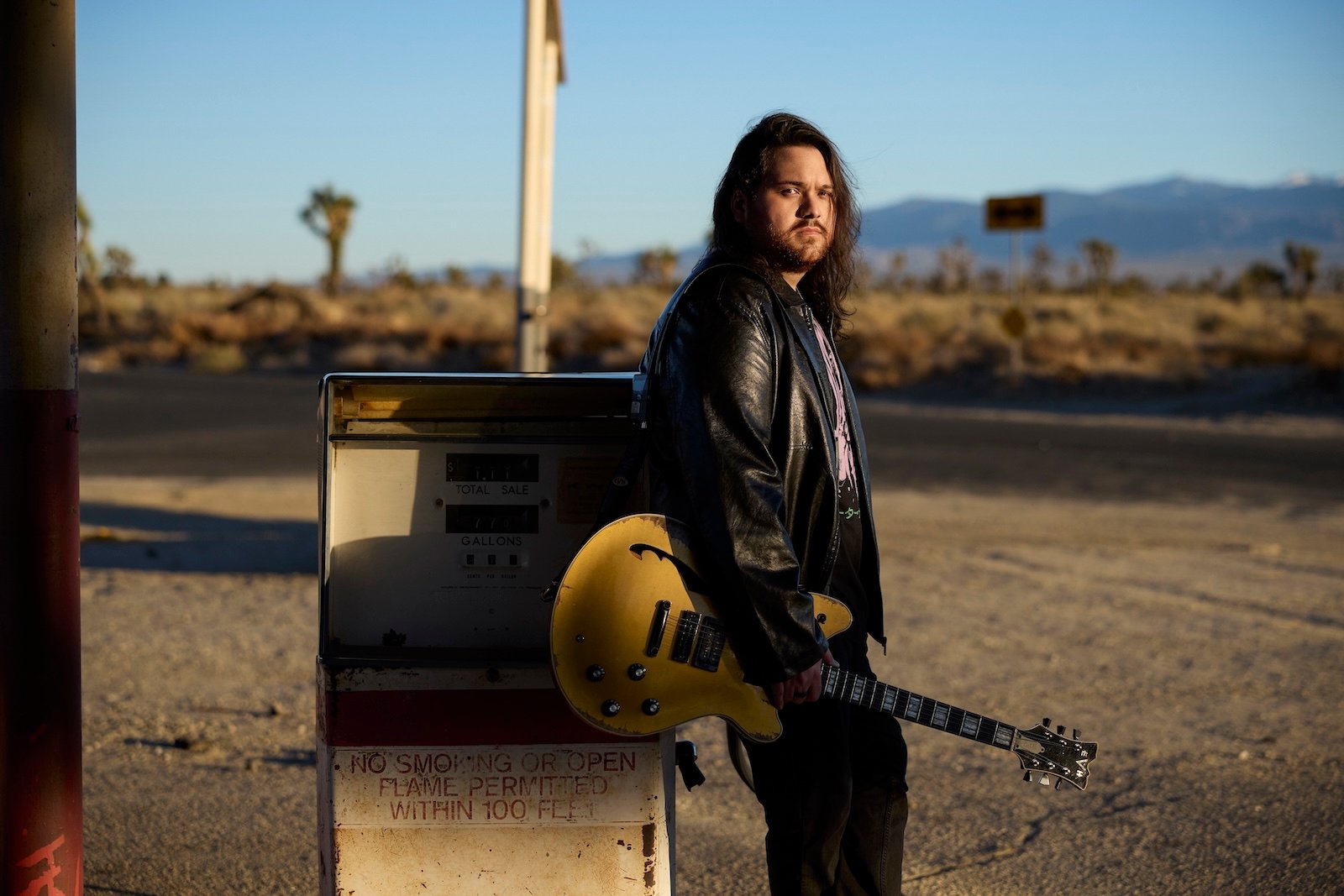 PHOTO – Mammoth General Publicity 1 (Travis Shinn)