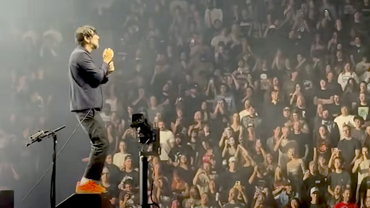 Deftones Launch Tour avec trois débuts en direct et Brent Hinds Tribute