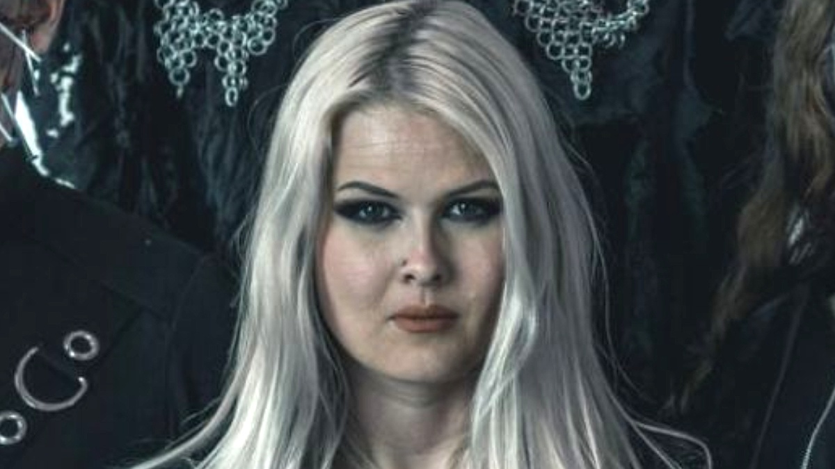 Clavier / Backing Singer Zoë M. Federoff quitte Cradle of Filth Mid-Tour