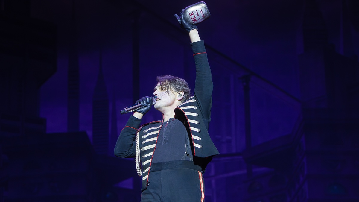 "The Black Parade Tour" de My Chemical Romance est un véritable spectacle Emo Arena: Review