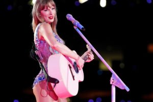 Pourquoi les Swifties et les fans de musique ne devraient pas traiter un album comme un jeu: NPR