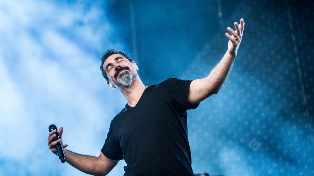 Système d'un Down pour lancer le 2025 North American Stadium Tour