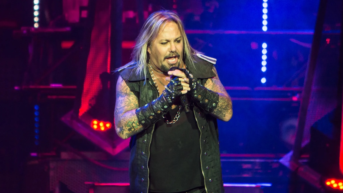 Vince Neil de Mötley Crüe révèle qu'il a subi un accident vasculaire cérébral dernier