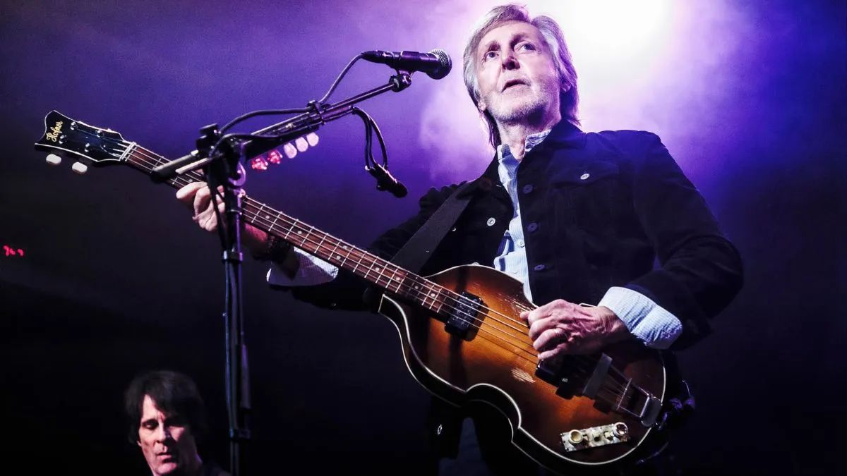 Paul McCartney pour lancer la tournée en 2025