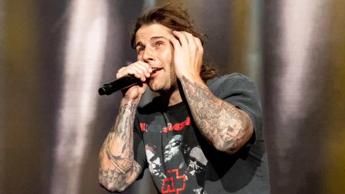 M. Shadows d'Avenged Sevenfold a un hématome vocal, le groupe Postpones Fall Tour
