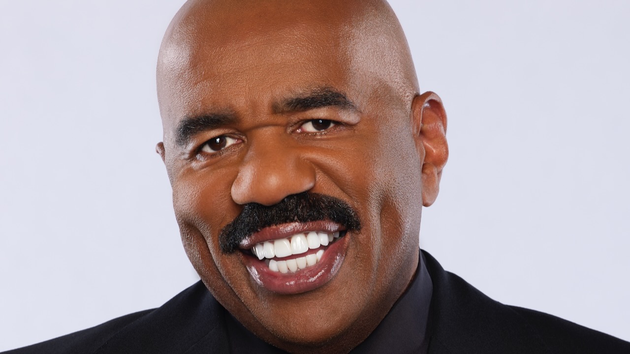 Steve Harvey dit qu'il a arrêté le standup à cause de l'annulation de la culture