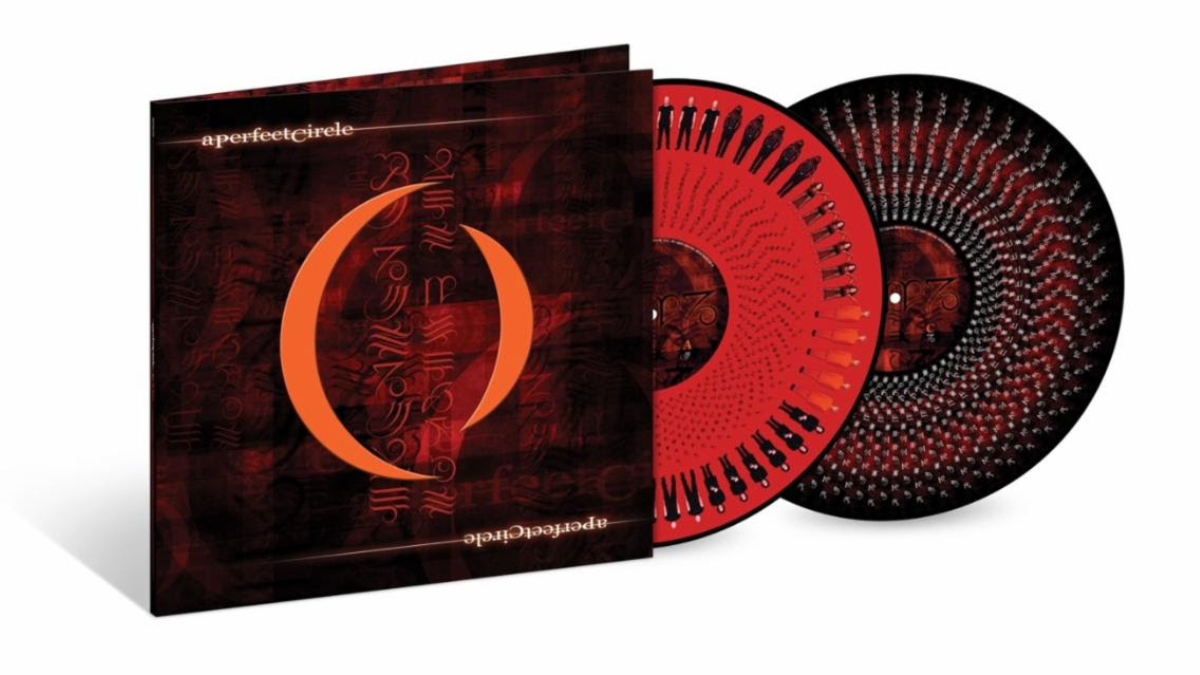 Un cercle parfait annonce les rééditions en vinyle du 25e anniversaire du Mer de Noms