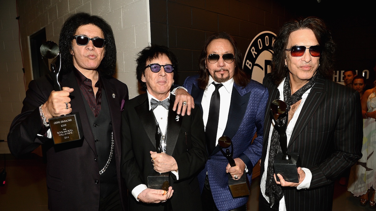 Service commémoratif d'Ace Frehley en présence de Gene Simmons, Paul Stanley et Peter Criss