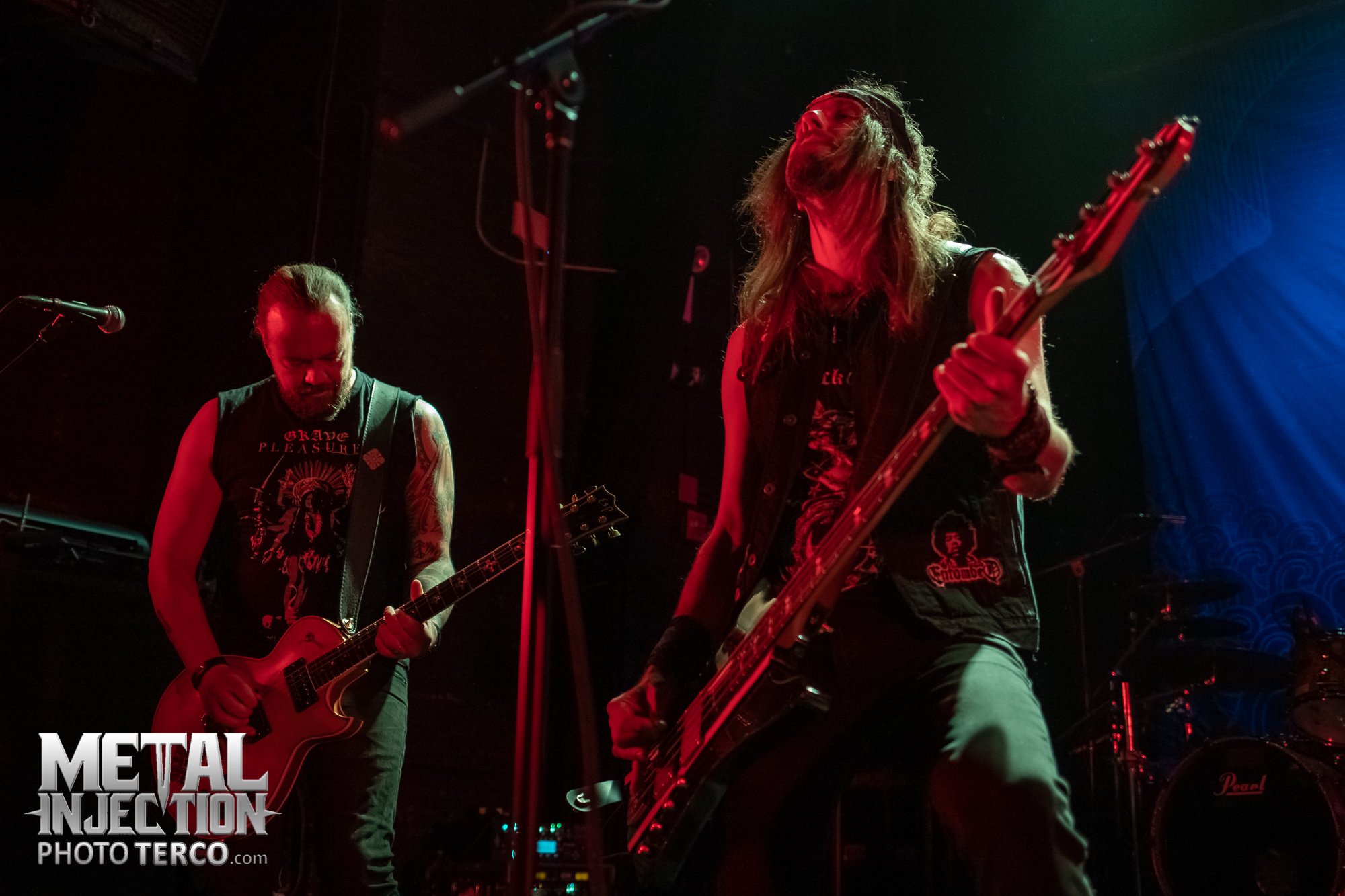 A photo of Amorphis and Olli-Pekka Laine.