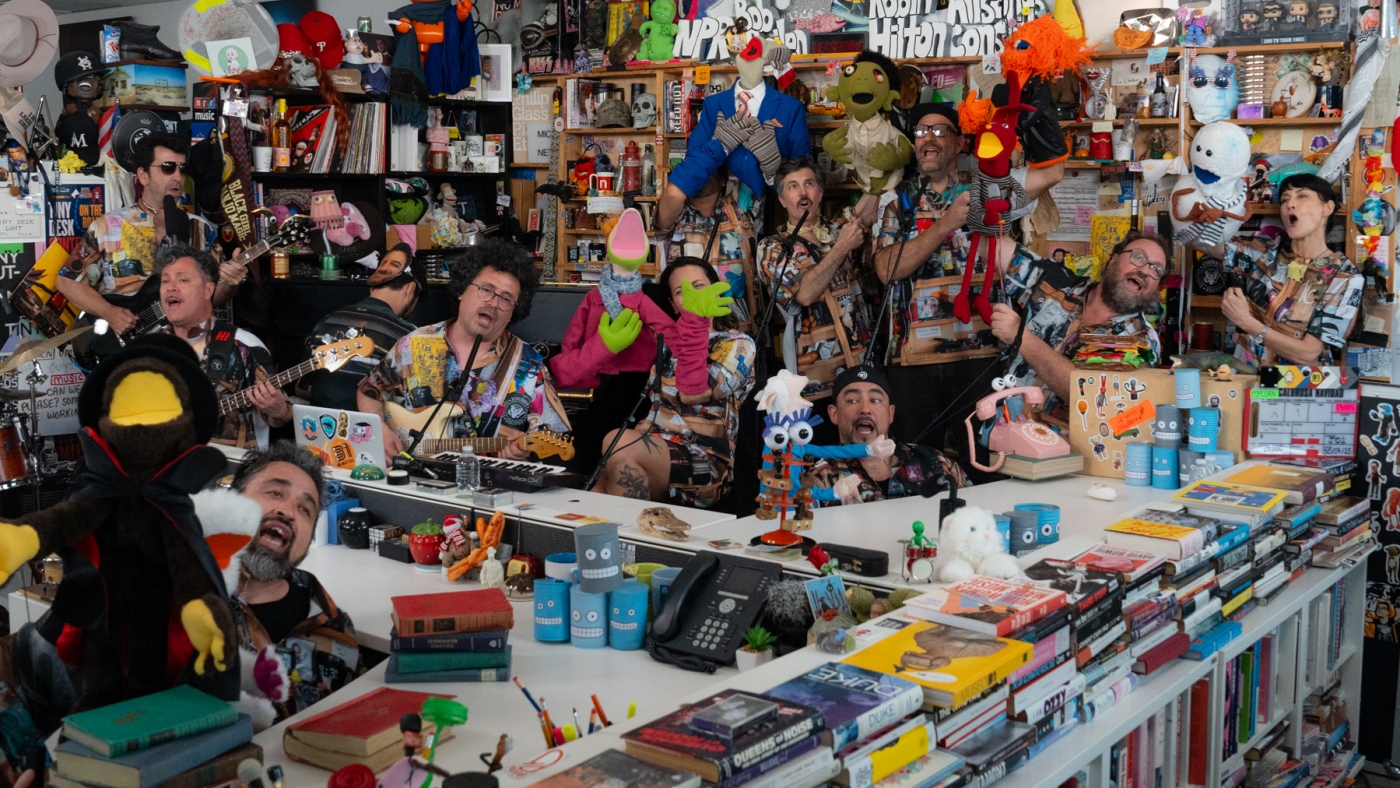 Tiny Desk Concert: NPR