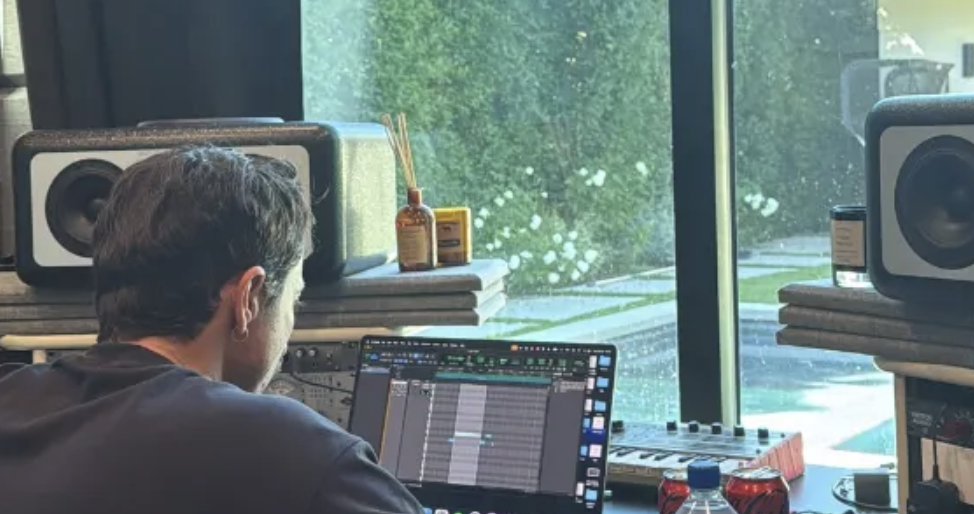 Screenshot 2025-11-02 at 6.00.14 p.m