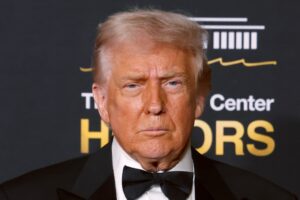 Le Kennedy Center Honors ajoute « Trump » à son nom et déménage dans un lieu plus petit