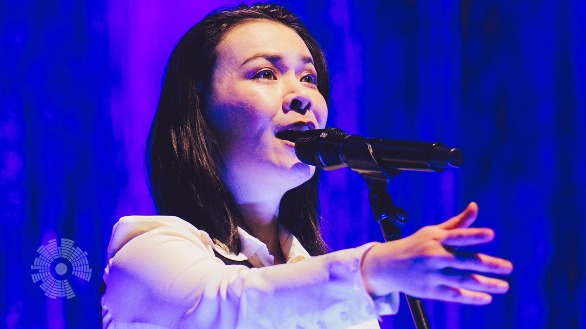 Mitski baisse sa garde au Shed de New York : critique + photos