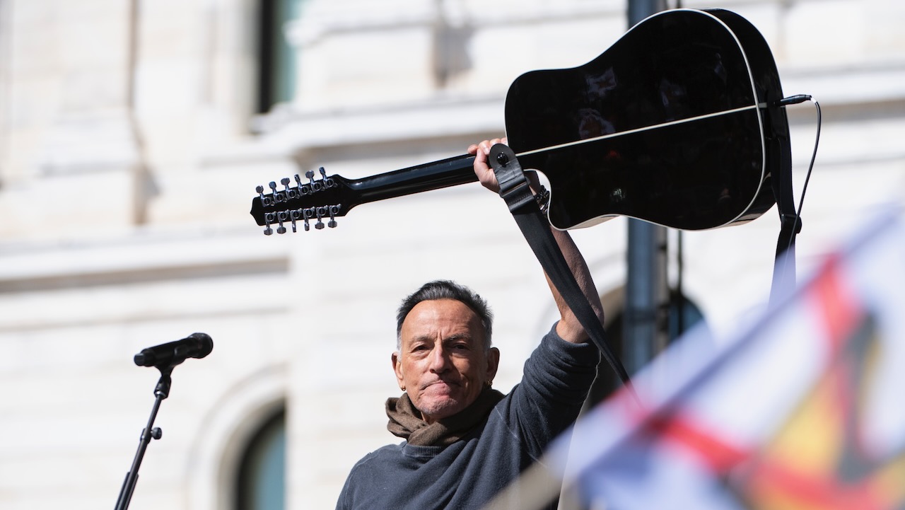 Bruce Springsteen apparaît à la manifestation contre les Kings à Minneapolis