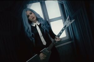ALISSA WHITE-GLUZ annonce un nouveau projet, BLUE MEDUSA, après son départ d'ARCH ENEMY