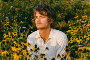 Djo annonce les dates de sa tournée estivale aux États-Unis