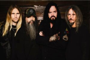 EVERGREY sort le single explosif « Architects Of The New Weave » de son 15ème album à venir