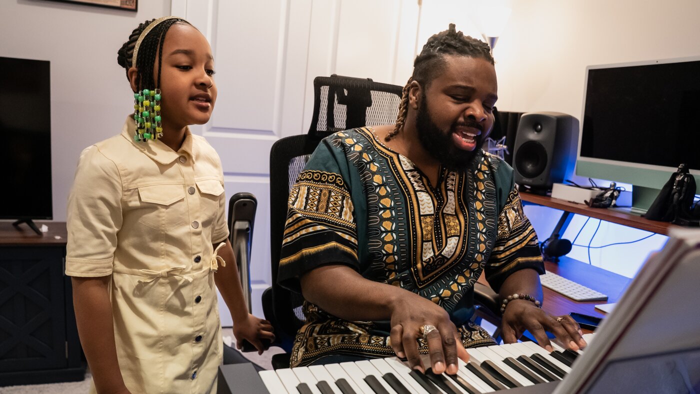 Journée dans la vie du plus jeune lauréat d'un Grammy : NPR