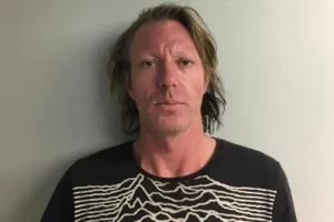 Le leader de DEADSY, ELIJAH BLUE ALLMAN, arrêté deux fois dans le New Hampshire au milieu de problèmes juridiques persistants