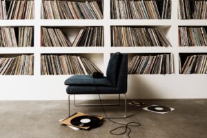 Les ventes de vinyles éclipseront pour la première fois le milliard de dollars en 2025