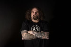 SHANE EMBURY de NAPALM DEATH sortira son premier album solo en juin
