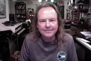 TERRY GLAZE encourage tout le monde à consulter les disques pré-PHIL ANSELMO de PANTERA