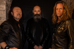 VENOM annonce un nouvel album Into Oblivion et sort le premier single « Lay Down Your Soul »