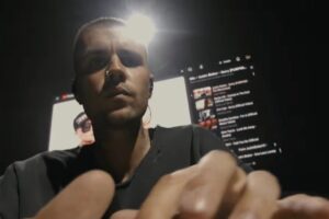 À Coachella, Justin Bieber a chanté sur d'anciennes vidéos de lui sur son MacBook