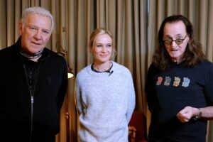 Anika Nilles, la nouvelle batteuse de RUSH, évoque le défi de remplacer Neil Peart : « Il s'est rarement répété »