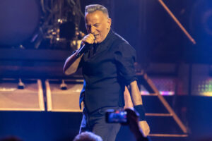 Bruce Springsteen ouvre la tournée Defiant à Minneapolis : setlist + vidéo