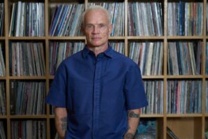Flea sur son chemin sauvage, des Red Hot Chili Peppers à « Honora » : NPR