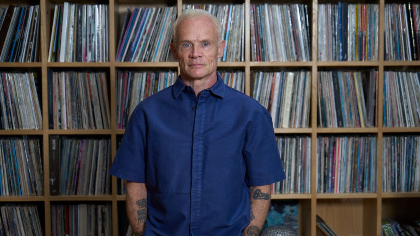 Flea sur son chemin sauvage, des Red Hot Chili Peppers à "Honora" : NPR