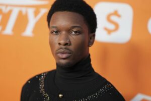 Le chanteur D4vd arrêté, soupçonné du meurtre d'un jeune de 14 ans : NPR