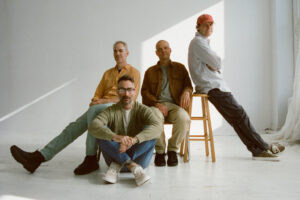 Le football américain et Brendan Yates de Turnstile s'associent pour « No Feeling » : regardez