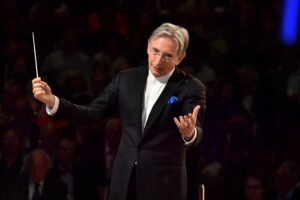 Michael Tilson Thomas, chef d'orchestre et compositeur de renom, décède à 81 ans : NPR