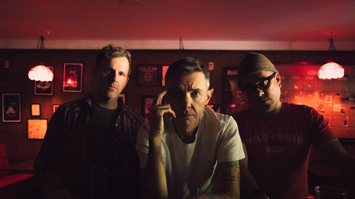 Sparta annonce un nouvel album et dévoile le single "Crater"