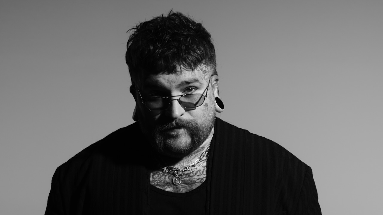 Teddy Swims annonce « The Ugly Tour » : comment obtenir des billets