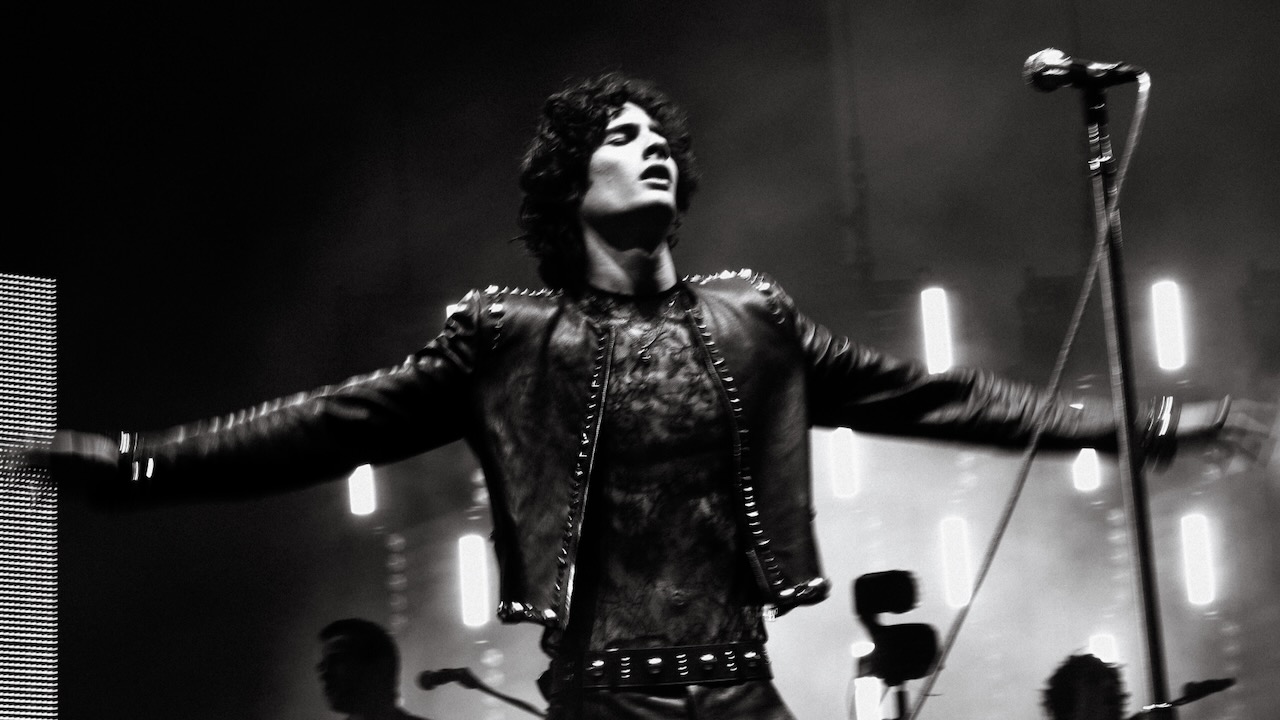 sombr annonce une tournée des arènes 2026 avec un groupe empilé d’actes d’ouverture