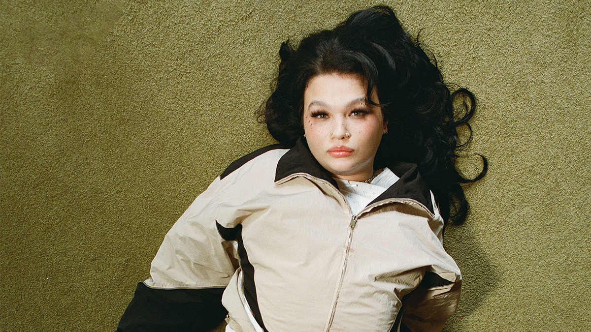 Lola Young sort "From Down Here", la première nouvelle musique depuis sa pause : stream
