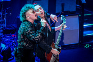 Greta Van Fleet fait un retour triomphal avec un spectacle intime à New York