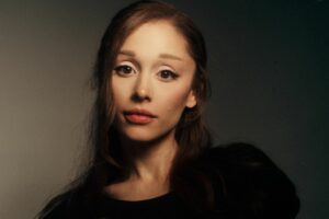 Ariana Grande devient discrète sur la nouvelle chanson « Je déteste que je t'ai fait m'aimer » : Stream