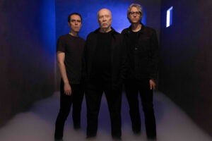 John Carpenter annonce son premier roman graphique et son album Cathedral