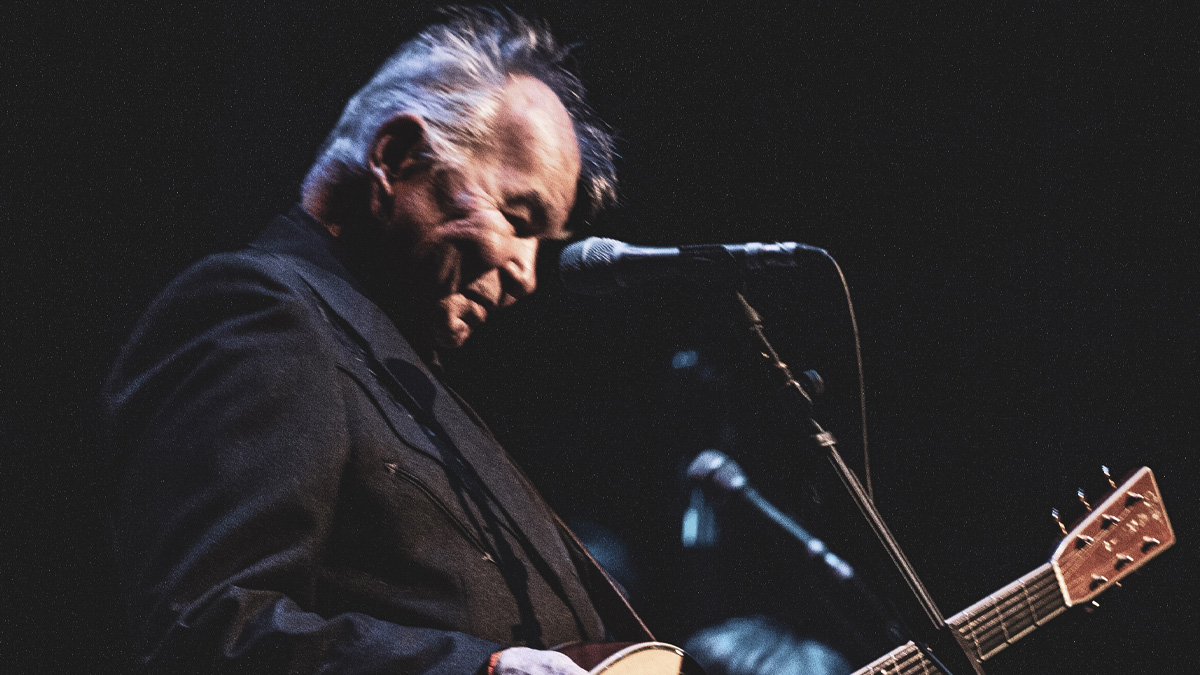 John Prine sortira un enregistrement complet de son concert, en direct à la Old Town School of Folk