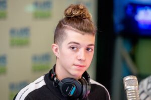 Pourquoi ne pas We Singer prétendument ciblé dans un complot de meurtre contre rémunération sur le Dark Web par TikTok Star