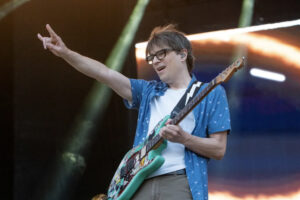 Rivers Cuomo de Weezer a publié un mystérieux lot de reprises sur YouTube
